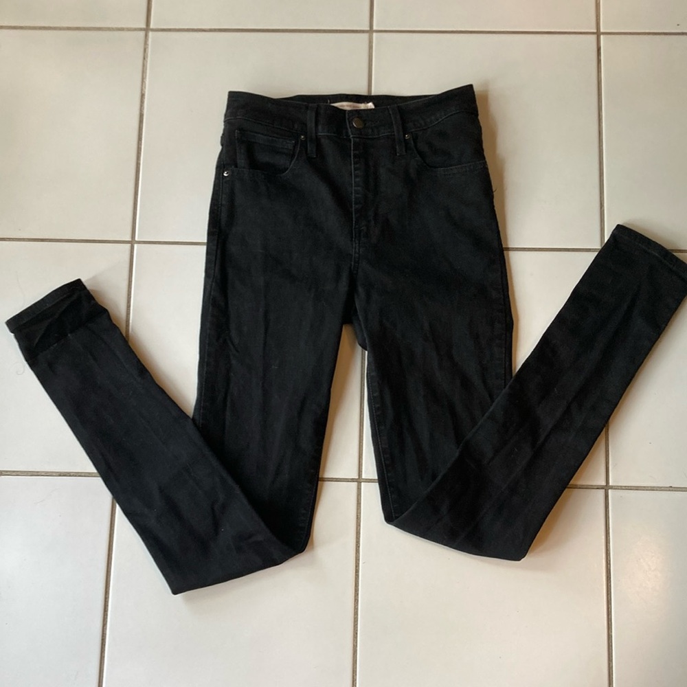 Levi's Black 721 High Rise Skinny Jeans